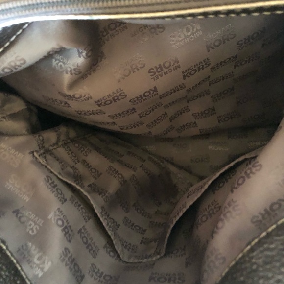 Michael Kors Large Handbag Satchel Shoulder Bag Crossbody in Gunmetal 🤩 - Picture 8 of 9